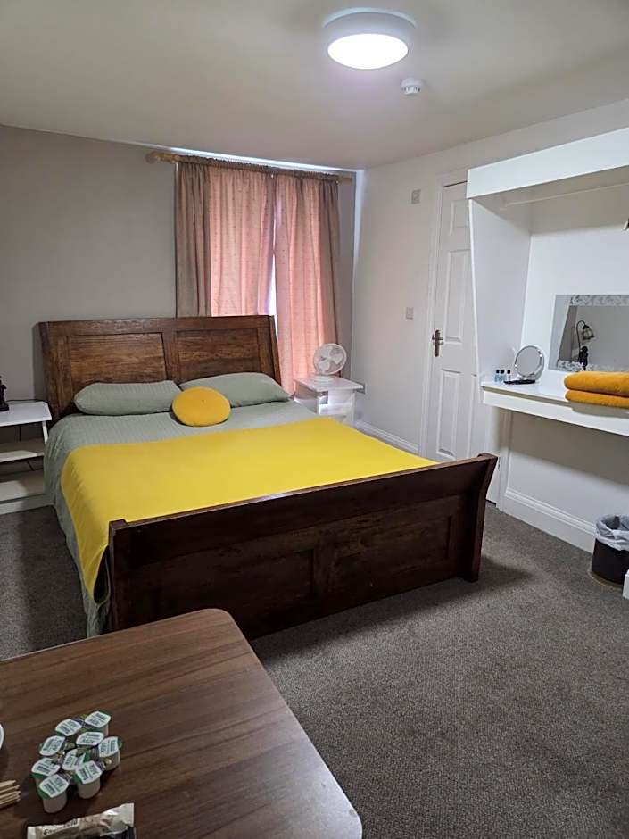 The Royal Oak Hotel