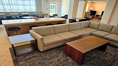 Staybridge Suites - Calgary Airport By IHG