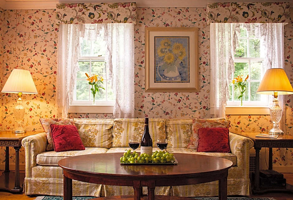 Blackberry River Inn
