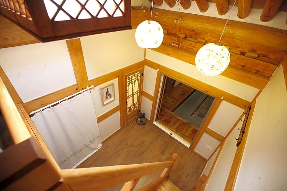 Samlockhon Hanok Guesthouse