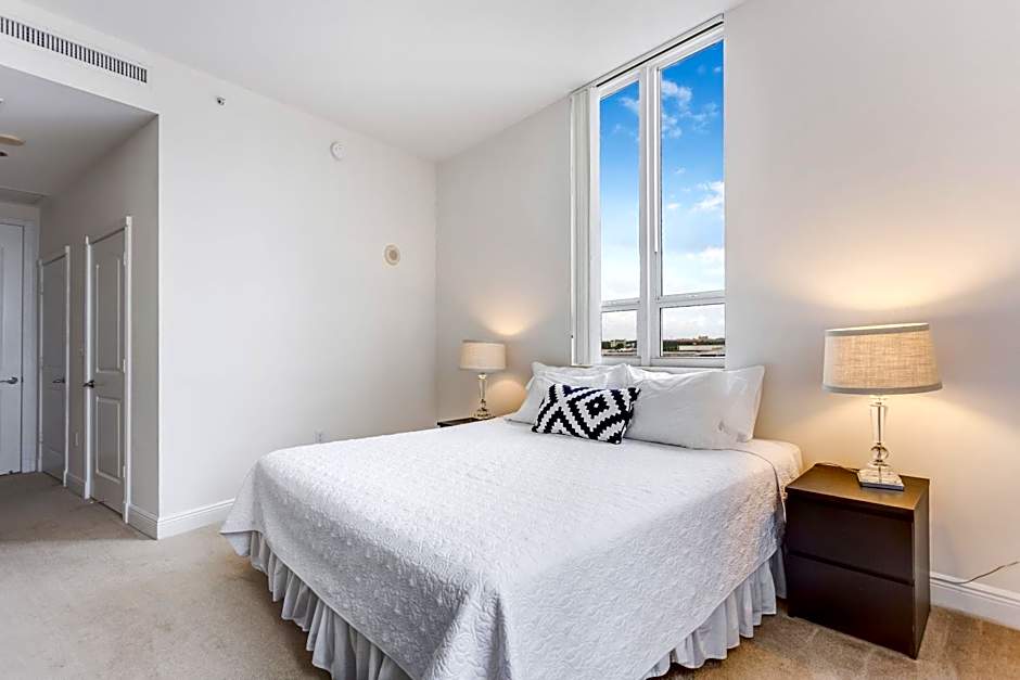 Dadeland Towers by Miami Vacations