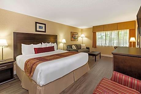 2 Queen Beds, Accessible Room, Non-Smoking