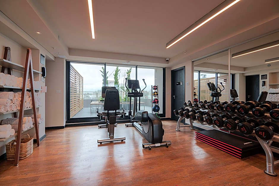 SORO Montevideo, Curio Collection by Hilton