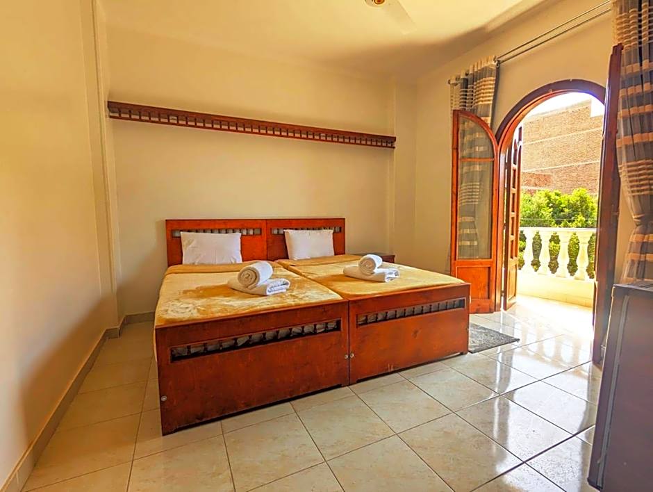 Mikhaila Guest House