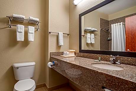 2 Queen Beds Non-Smoking Refrigerator Wi-Fi Full Breakfast