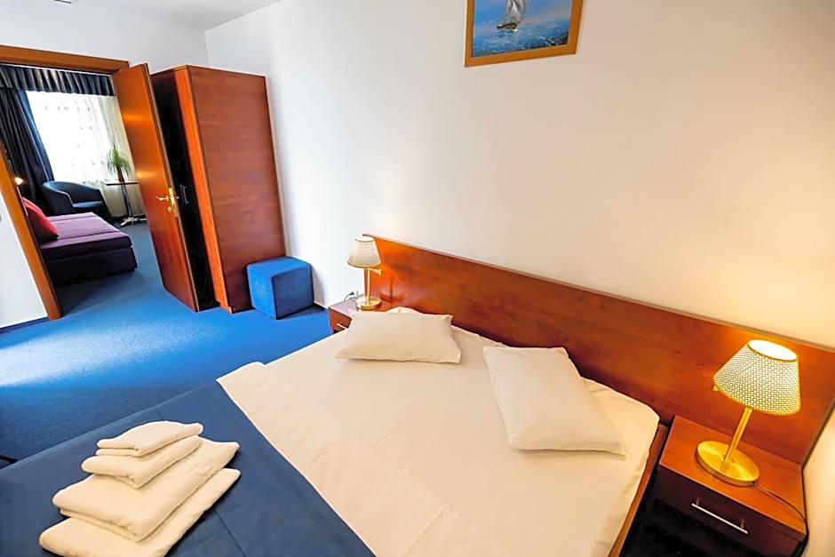 Samaa Hotel