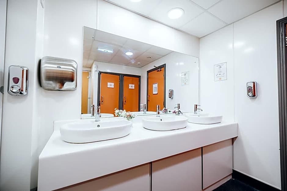 Galway City Hostel - Solo Traveller Hostel