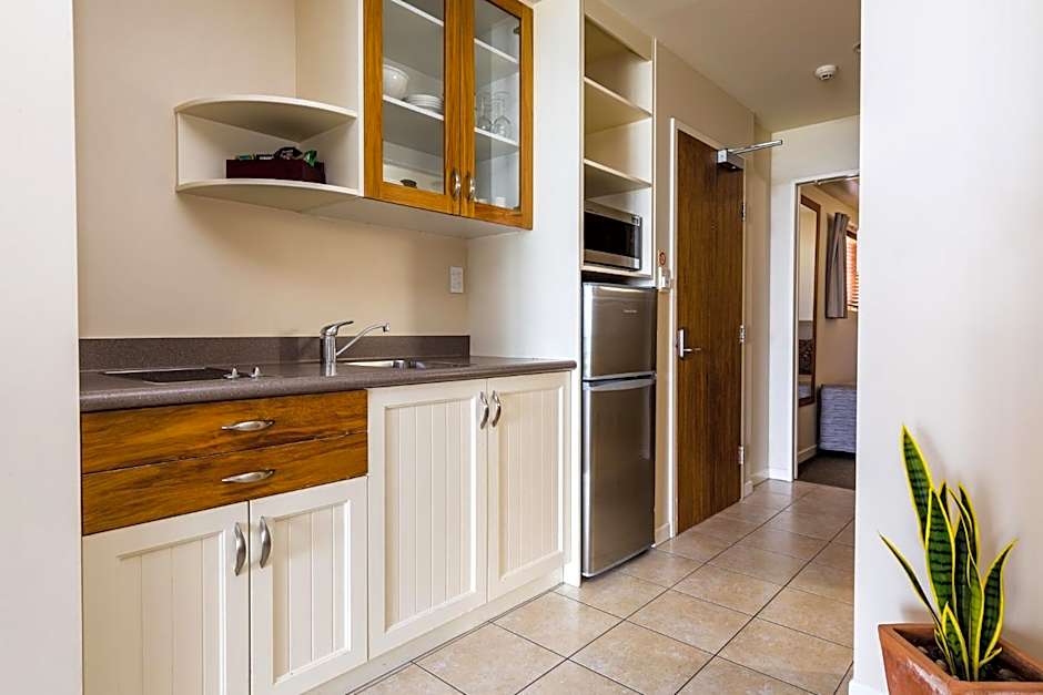 Pebble Beach Motor Inn