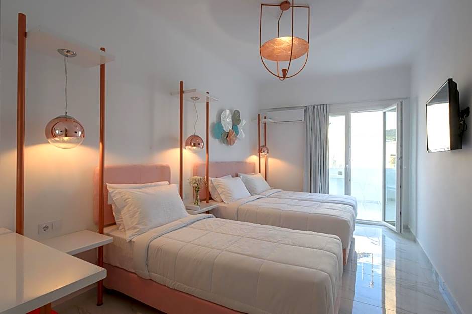 Nama Hotel Tinos