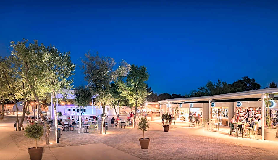 Mobilhome Victoria Camping Lanterna