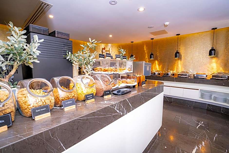 Novotel Sydney West HQ