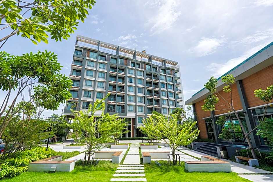 ONPA Hotel & Residence Bangsaen