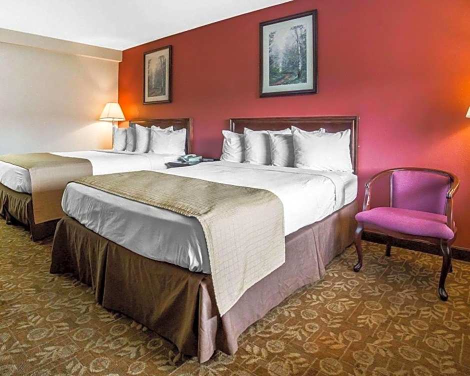 Quality Inn & Suites Minden