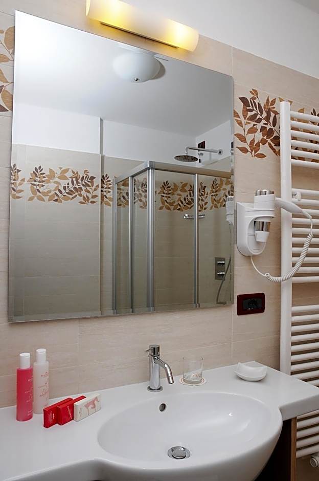 Residence Marisol Camere & Appartamenti - Mezzana Centre