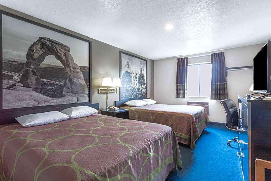 Super 8 by Wyndham Logan