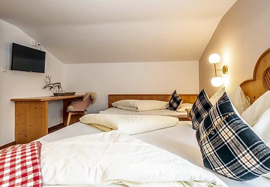 Mara's Little Boutique Sleepover - Budget Holiday Home