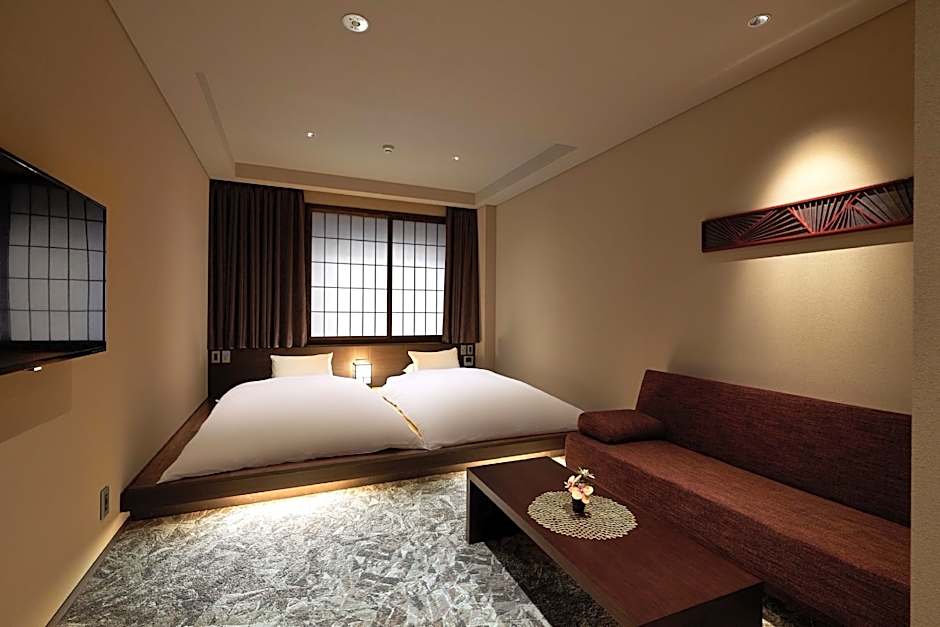 Minn Kanazawa