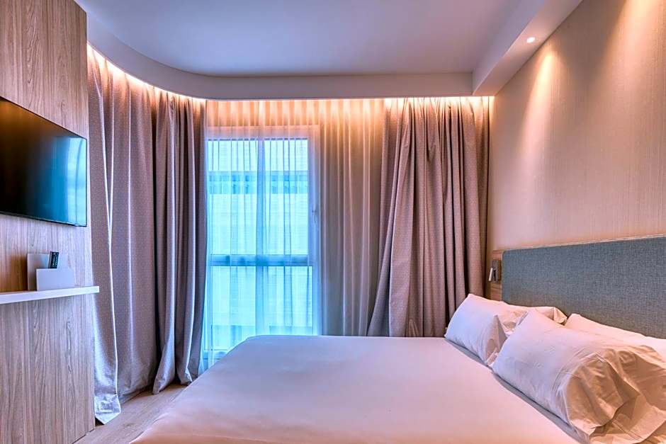 Holiday Inn Express Madrid Airport By IHG