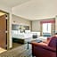 Portland Inn & Suites
