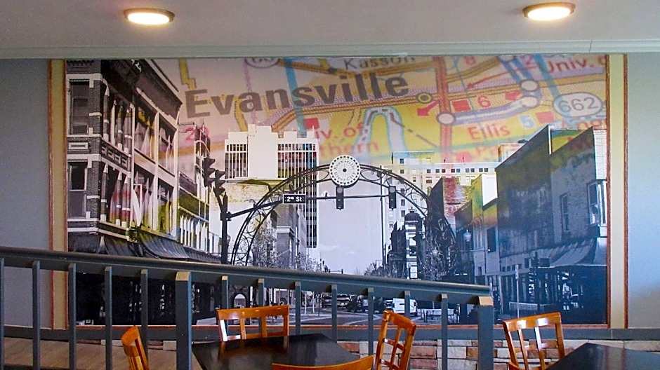 Clarion Pointe Evansville North