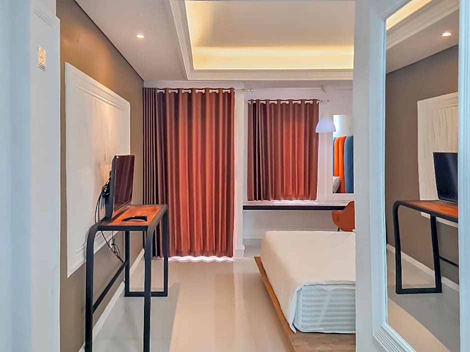 Sans Hotel Grand Sabaraya Cikampek