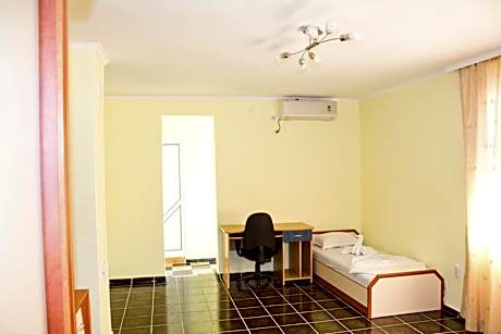 One-Bedroom Apartment with Balcony