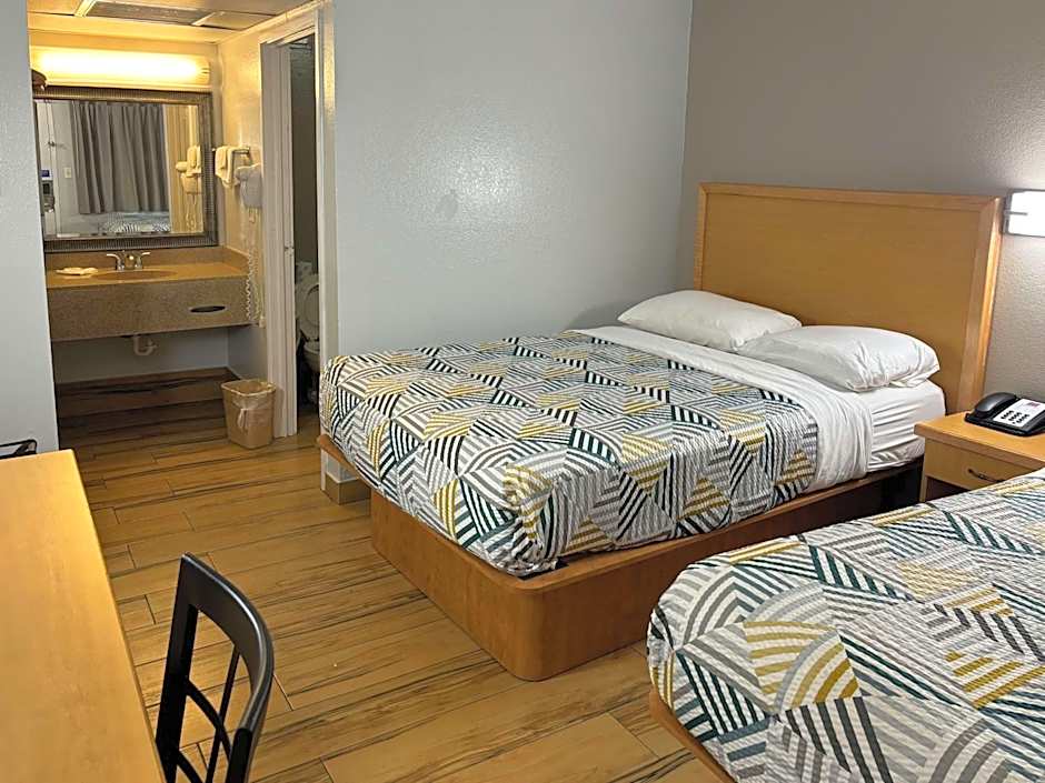 Motel 6 Riviera Beach FL