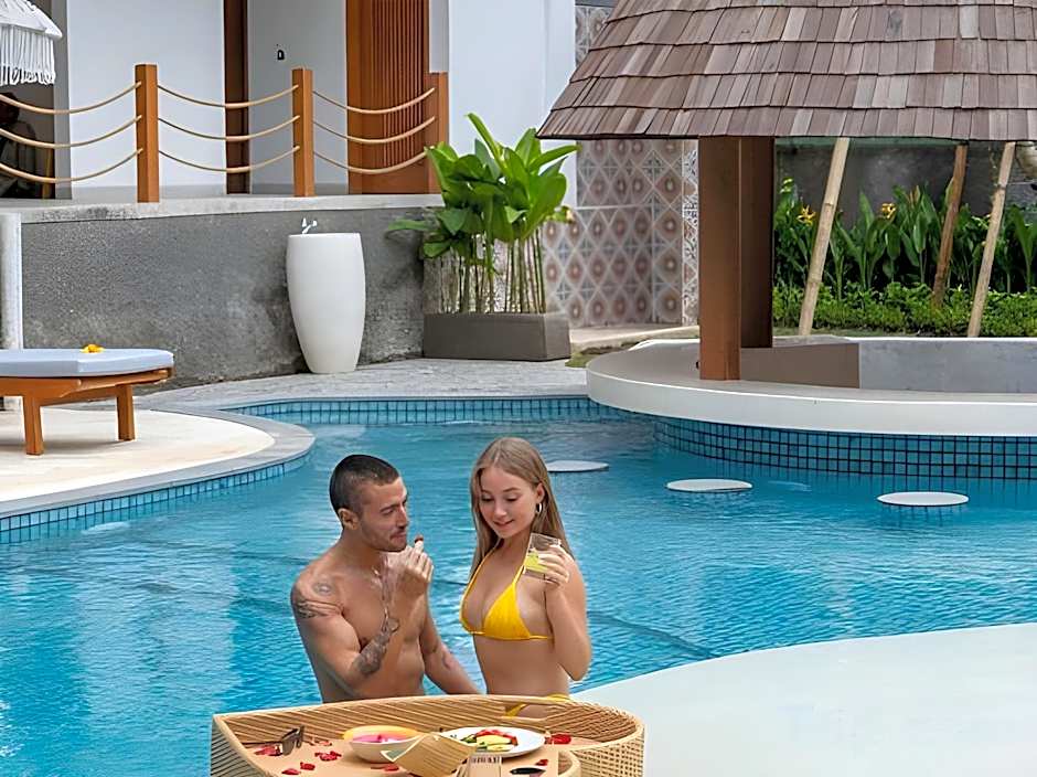 Roomates Surf Camp Canggu by Ini Vie Hospitality