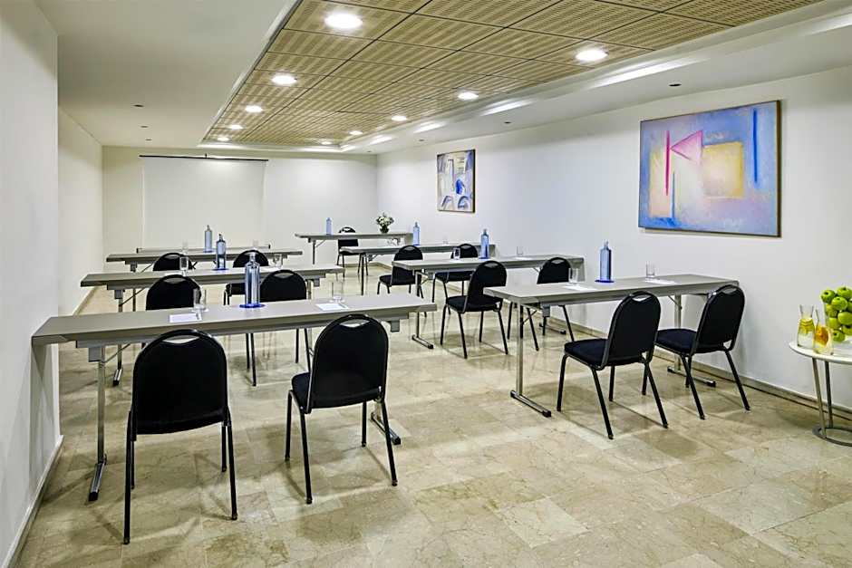 NH Ciudad De Santander