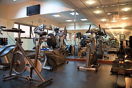 Aravi Hotel - Alojamientos en DUBAI