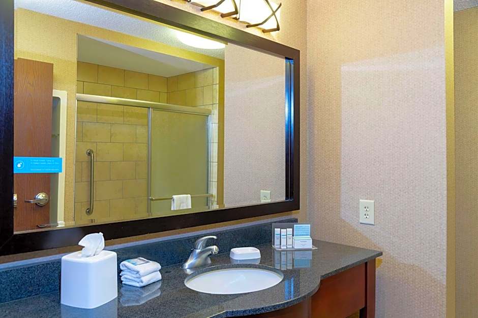 Hampton Inn By Hilton Warsaw