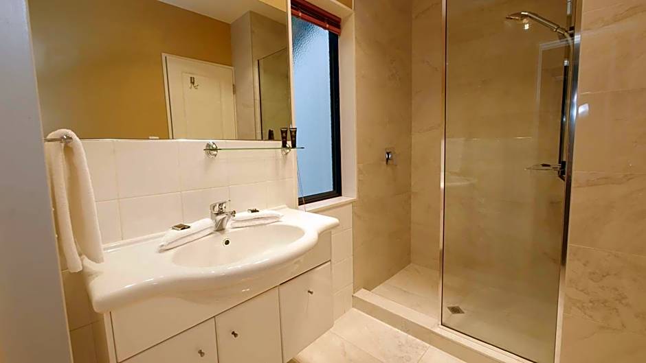 Randolph Motel Apartments