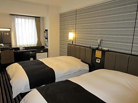 Standard Twin Room - Room Only - Smoking