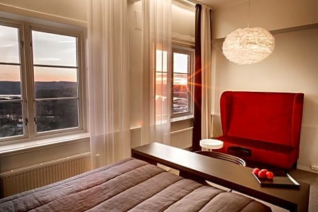 Fredriksten Hotell