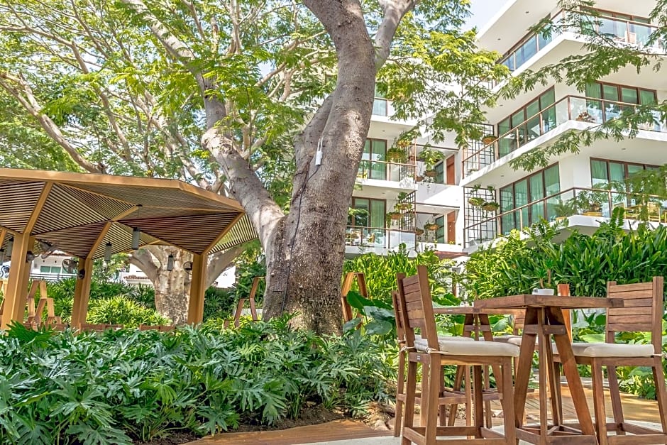 Vallarta Gardens Beach Front Hotel & Residences