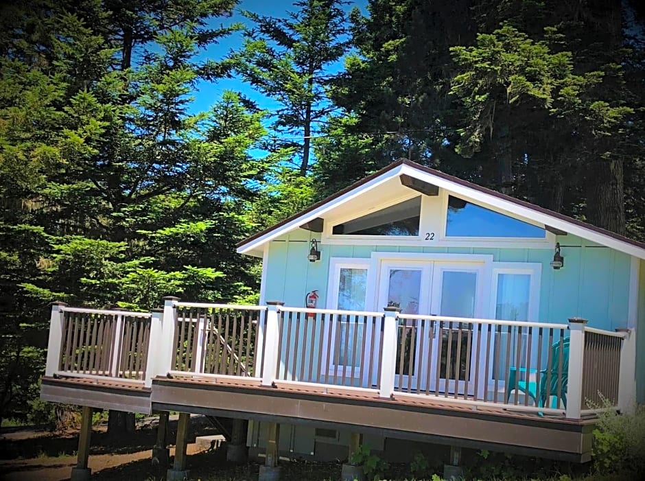 Seafoam Lodge