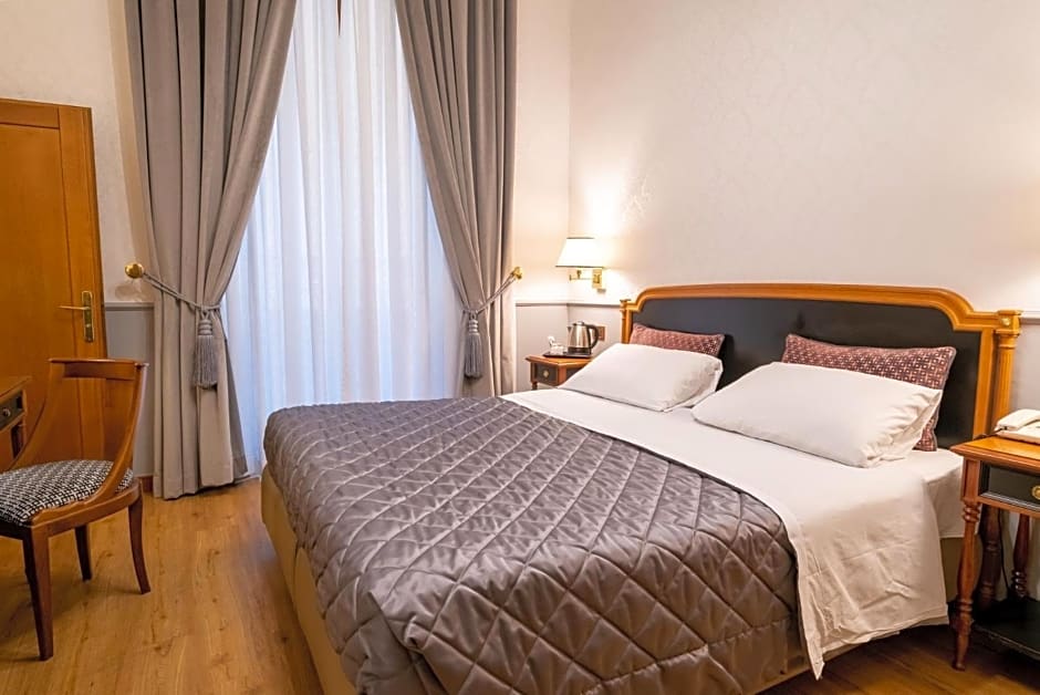 Strozzi Palace Hotel