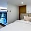 Sunny Apartment Of Grand Continental