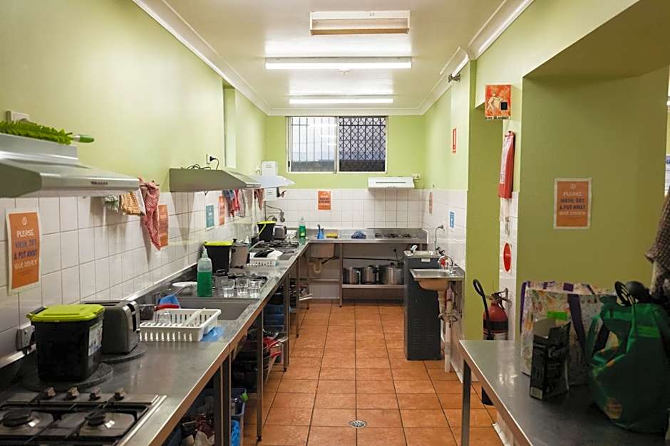 Newcastle Beach YHA Hostel