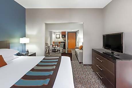 King Studio Suite - Non-Smoking