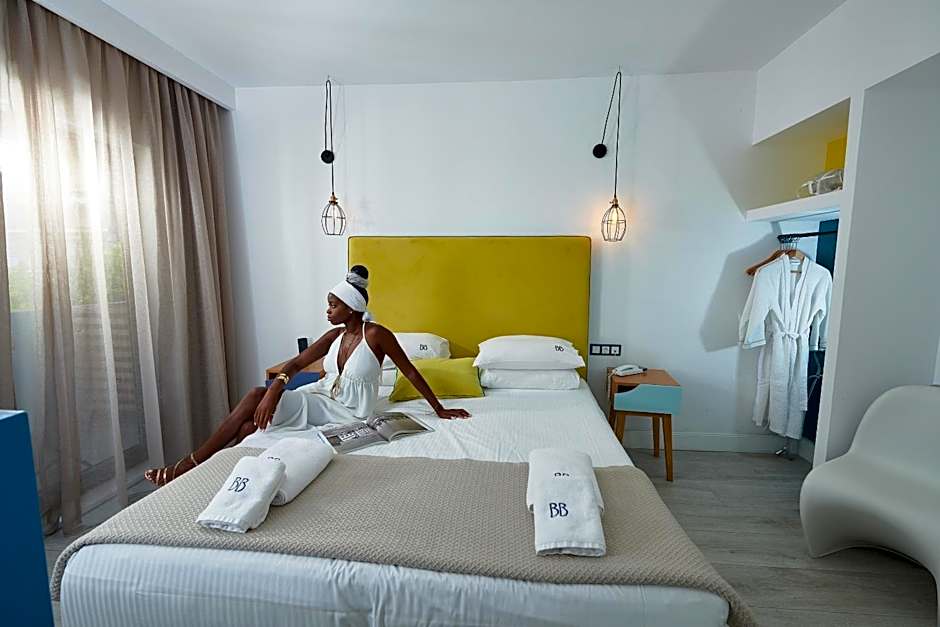 Blue Bottle Boutique Hotel