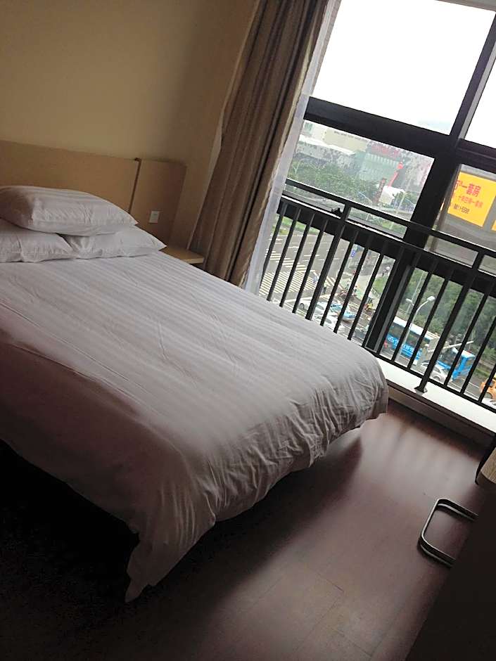 Hanting Hotel Ningbo Yinzhou Wanda