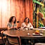 Bud Gett Hostels