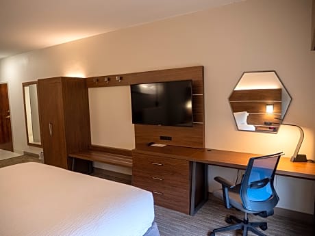 standard room, multiple beds