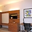 Holiday Inn Express Hotel & Suites Mansfield By IHG