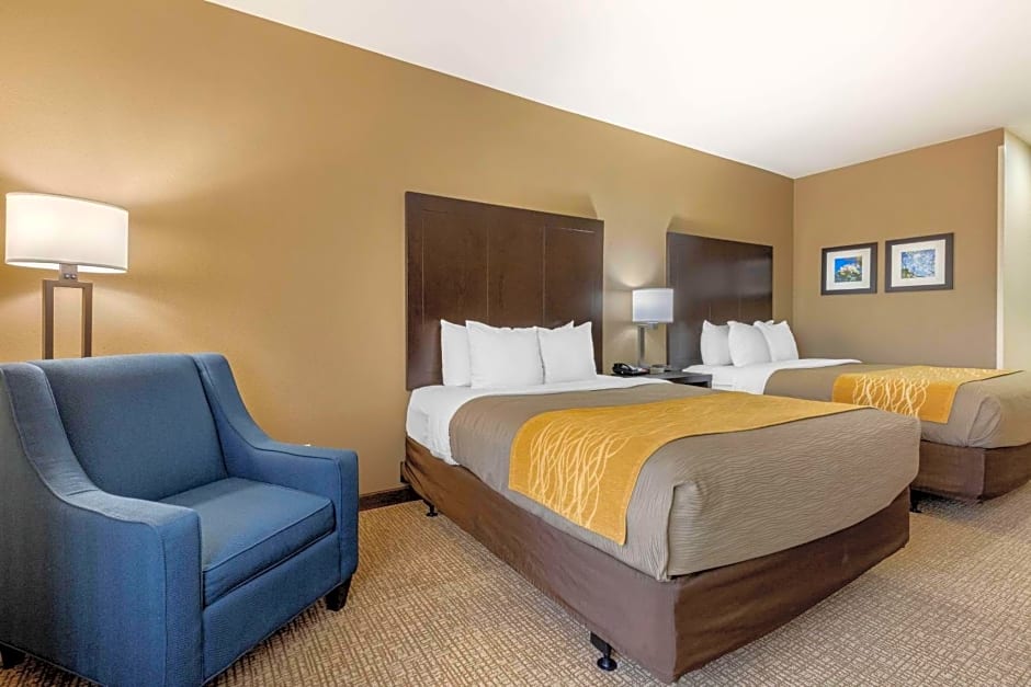 Comfort Inn & Suites North Little Rock near I-40
