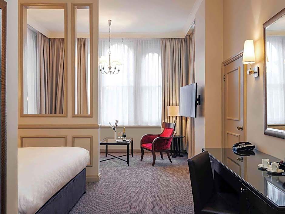 Exeter Rougemont hotel by Sunday