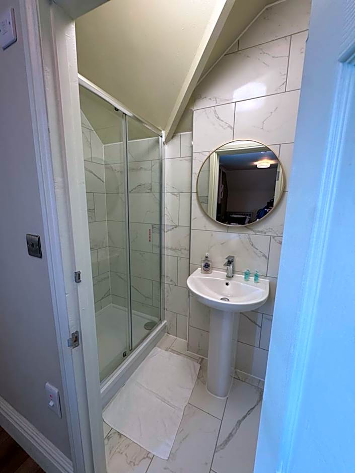 Eurobar Cafe and Hotel