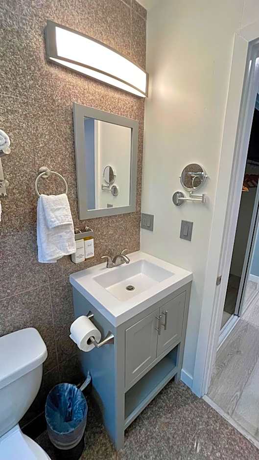 Quintessence ApartHotel