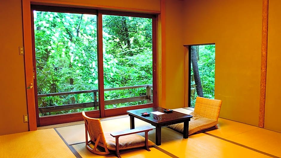 Izukogen Shirogasaki Onsen Hanafubuki